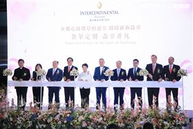 台中勤美洲際酒店、台中市長盧秀燕，胡志強（圖／翻攝畫面）