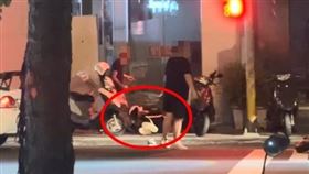 台中,夜校生,高中,鬥毆,球棒,打人（圖／翻攝爆料公社）