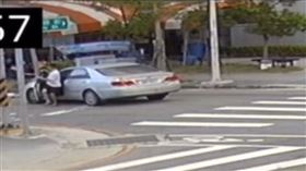 新埔,未成年,母女,撞擊,斑馬線（圖／翻攝畫面）