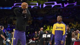 ▲詹姆斯（LeBron James）和兒子被控涉及2022年一場車禍。（圖／美聯社／達志影像）