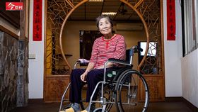 白天捆輪椅、夜間綁床上…誰讓失智老人活在人間煉獄？台灣面對高齡社會準備好了嗎
