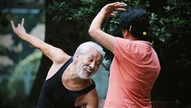 老人運動(圖翻攝自/pixabay)