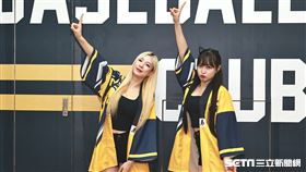 ▲中職35年台灣大賽G5，PS女孩李丹妃、邊荷律。（圖／記者劉彥池攝影）