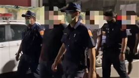 台南市一間娃娃機店，昨天深夜傳鬥毆衝突，警方帶回3名涉案人。