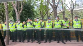 上海大批警察（翻攝自羅翔Ｘ）