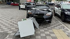 台中,BMW,行人,死亡車禍,肇逃,無照駕駛,租賃車,電箱（圖／翻攝畫面）