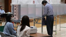 日本第50屆眾議院大選27日投開票。（圖／美聯社／達志影像）