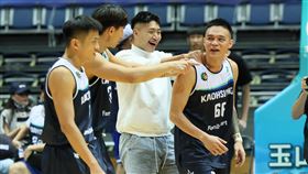 海神陳懷安在比賽剩下最後6秒砍進關鍵三分球，幫助球隊在主場氣走雲豹。（圖／TPBL提供）