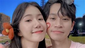 YTR「眾量級 CROWD」是情侶檔家寧和Andy老師組成。（圖／翻攝自YT、IG）