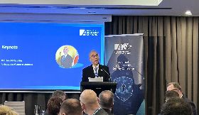 日本駐澳大使鈴木量博德國智庫發表演說