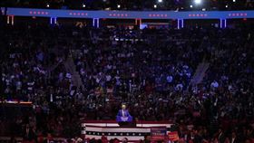 美國共和黨總統候選人川普當地時間27日在紐約舉行造勢活動發表長篇演說。（圖／美聯社／達志影像）