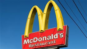 麥當勞透過聲明表示，科羅拉多州農業廳的檢驗未在四盎司牛肉堡的肉餅中發現大腸桿菌，目前農業廳也未規劃進行更多檢驗。（圖／翻攝自McDonald's@McDonalds）