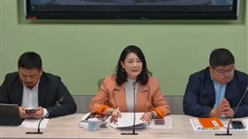 民進黨立法院黨團今（28）日舉行回應輿情記者會。（圖／翻攝臉書)