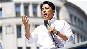 小泉進次郎宣布參選日本自民黨總裁（黨主席）後，馬上就面對記者辛辣提問洗。（圖／翻攝自小泉 進次郎粉專）