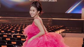 家寧狀態讓網友直呼詭異。（圖／翻攝自家寧IG）