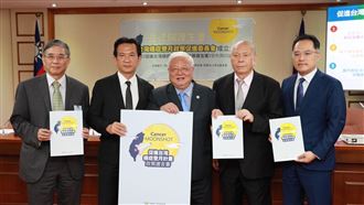 癌死率25年降50%　林俊憲急喊:快接軌國際