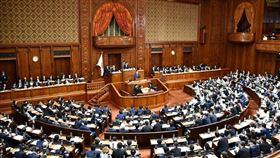 日本眾議院大選各黨不過半　政局發展一次看。日本眾院