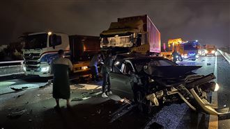 國3油罐車、聯結車6車連撞　2死1命危