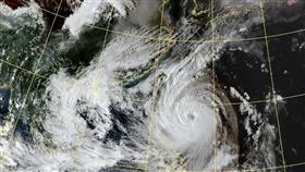 颱風康芮現「渾厚大眼」！估暴風圈今年最大　中颱上限至強颱下限襲台。氣象署