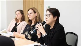 荷蘭國會訪團29日拜會民眾黨，並與黃珊珊等人會談（圖／民眾黨提供）