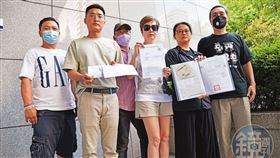 資深藝人熊海靈（右3）等多位韓粉直播主，出面控訴高鈞鈞的惡行。