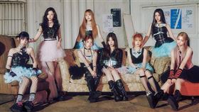 南韓女團UNIS限定組合，今年3月才出道。（圖／翻攝自 X）