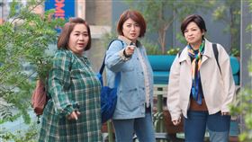 楊貴媚（右起）、嚴藝文和鍾欣凌赴日拍攝。（圖說／桂田文化藝術基金會、桂田文創提供）