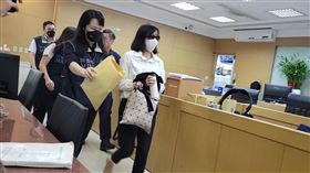 ▲吳諭非被控涉嫌高報進口雞蛋假詐騙畜產會，為全案關鍵被告，首度在鏡頭前曝光。（圖／記者楊佩琪攝）