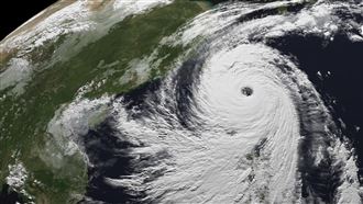 只是開始！康芮比預期猛　風雨最強時刻曝