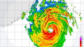 康芮颱風眼牆置換並未成功。（圖／氣象署）