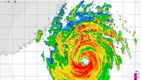 圖為31日上午10時雷達回波圖。（圖取自氣象署網頁www.cwa.gov.tw）