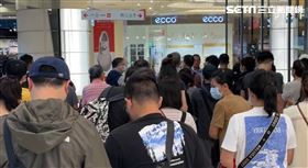 巨城,康芮,颱風假,百貨（圖／記者羅欣怡攝影）