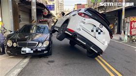 彰化,颱風天,暴走,砸車,喝醉,鬧事（圖／翻攝畫面）