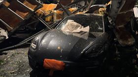 災情,保時捷,街道,颱風,新北市,台灣,康芮