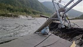 宜蘭南澳9線通往碧候溫泉的產業道路受康芮颱風影響，有800公尺道路路基嚴重淘空、陷落入溪中，導致車輛暫時無法通行。南澳鄉長李勝雄表示，這條道路是通往碧候溫泉必經之路，因此碧候溫泉恐怕也要停止營業。