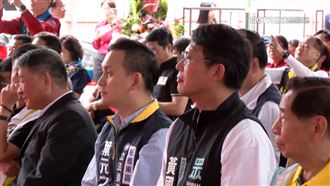 戰新北？黃國昌再踩藍地盤　同框侯友宜