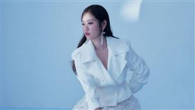 吳姍儒獨挑大樑主持金鐘。（圖／翻攝自吳姍儒IG）