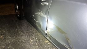 才剛入手2個月的愛車，直接被撞毀，讓洪男相當心痛。（圖／翻攝畫面）