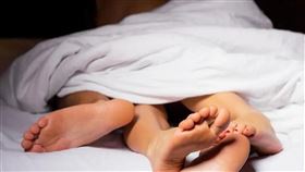 已婚男演員被抓包偷吃人妻4次，他喊冤「只有2次希望賠少點」（示意圖，Pixabay）