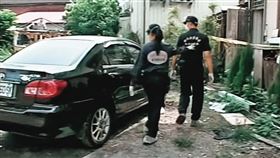 警方勘驗現場，並未發現外力侵入的跡象，因此研判是熟人犯案。（東森新聞提供）