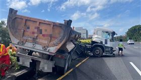 國道,湖口,砂石車,分隔島（圖／翻攝畫面）