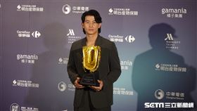▲2024中職頒獎典禮，統一獅陳傑憲獲得金手套、最佳9人。（圖／記者張沛嘉攝影）