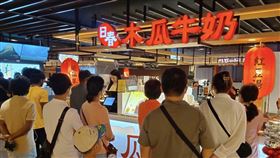 外送員自嘲，以後要隨身攜帶護照，才能到桃園國際機場內的店家取餐。（圖／翻攝全國外送產業工會臉書）