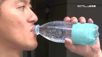 氣泡水會骨鬆蛀牙？食藥署：這類人要小心