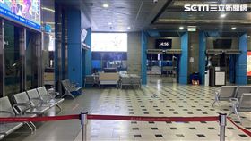 台北轉運站2樓月台已無客運進駐。（圖／記者楊晏琳攝影）