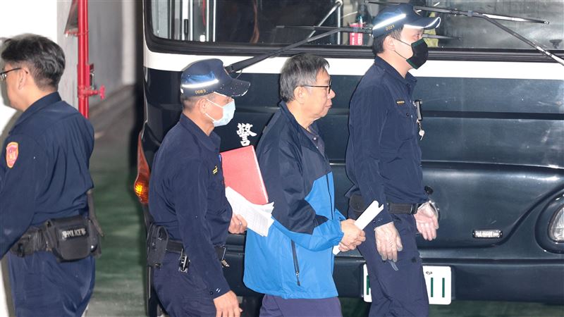 驚曝柯私下對話　前幕僚：他找人監控我