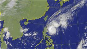 銀杏颱風結構札實，外圍雲系明晚至後天清晨離台灣較近。（圖／氣象署）