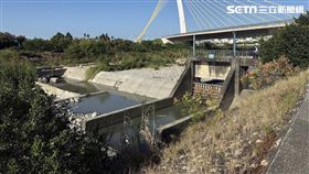 台中,潭子,落水,浮屍,打撈（圖／翻攝畫面）