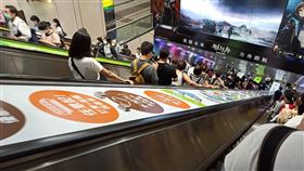 捷運手扶梯（記者陳弋攝影）