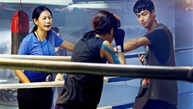 《倒數回擊》温貞菱、丁寧、林敬倫。（圖／七十六號原子提供）